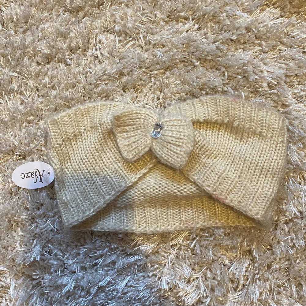 Ear warmer